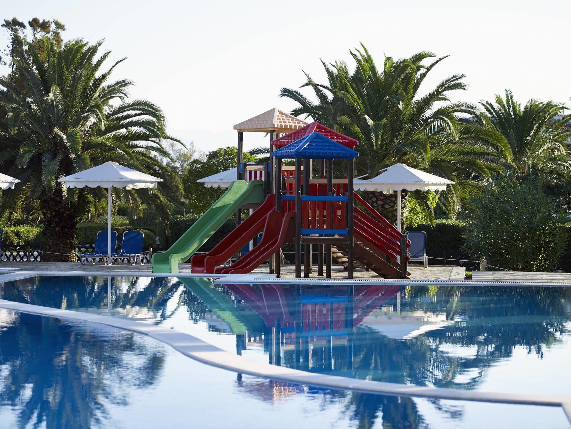 Roda Beach Resort & Spa Luaran gambar