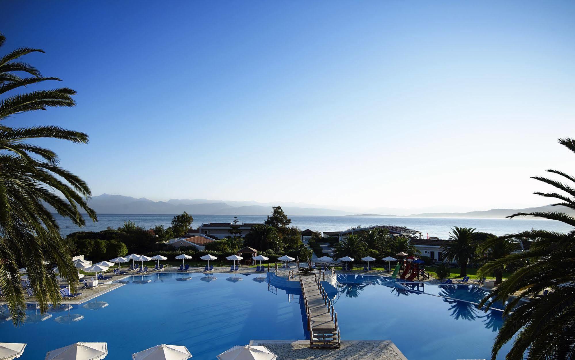 Roda Beach Resort & Spa Luaran gambar